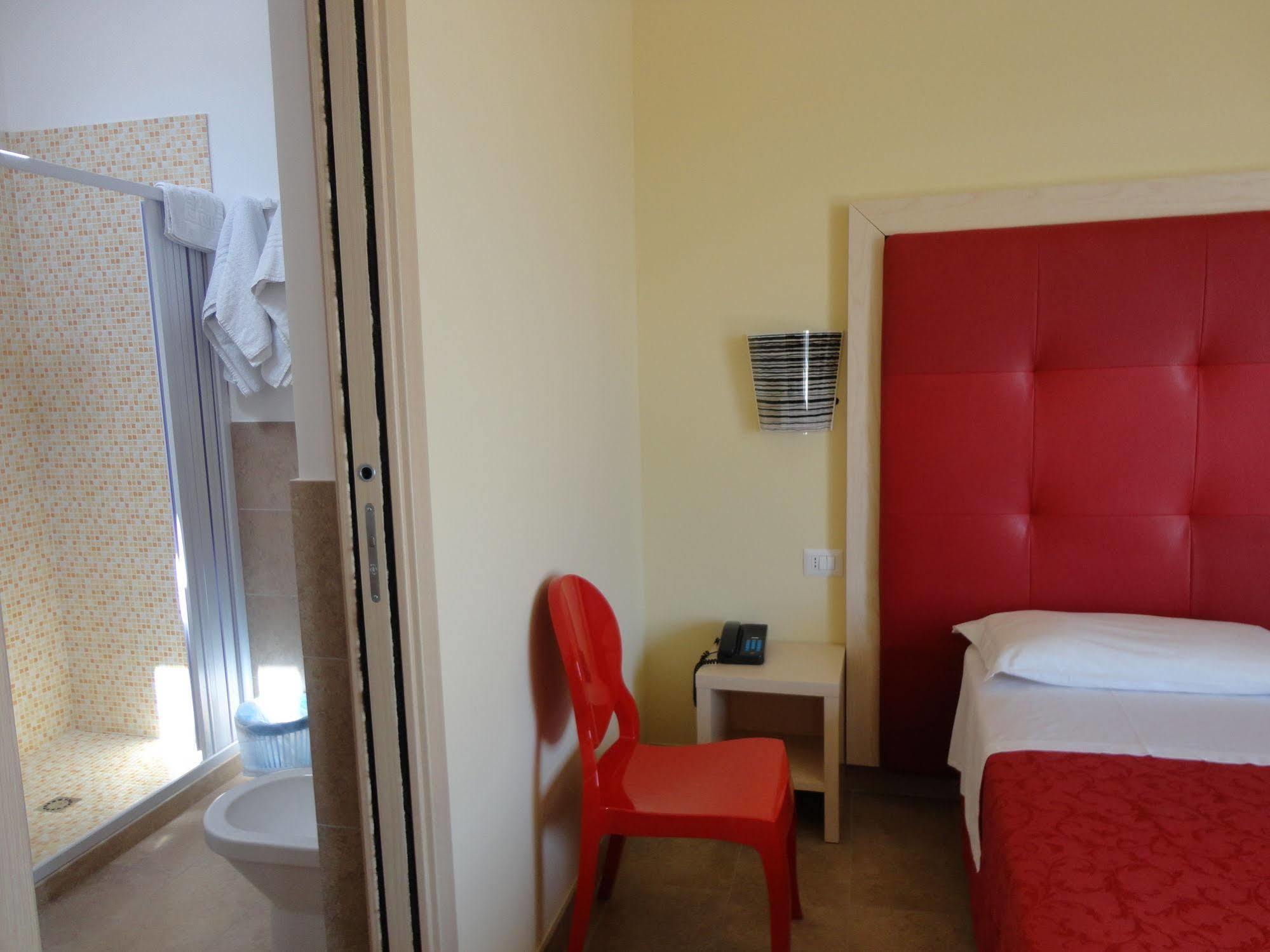 Hotel Sole Lampedusa Bagian luar foto